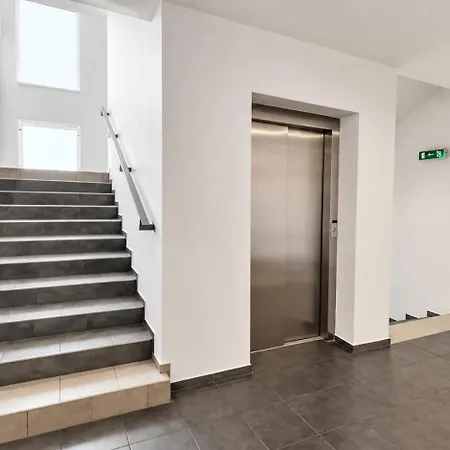 Apartment Air Conditioned 2 With Terrace, Prievozska Street *