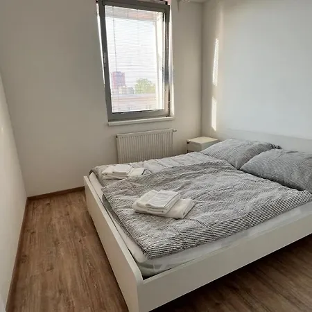 公寓 Air Conditioned 2 With Terrace, Prievozska Street